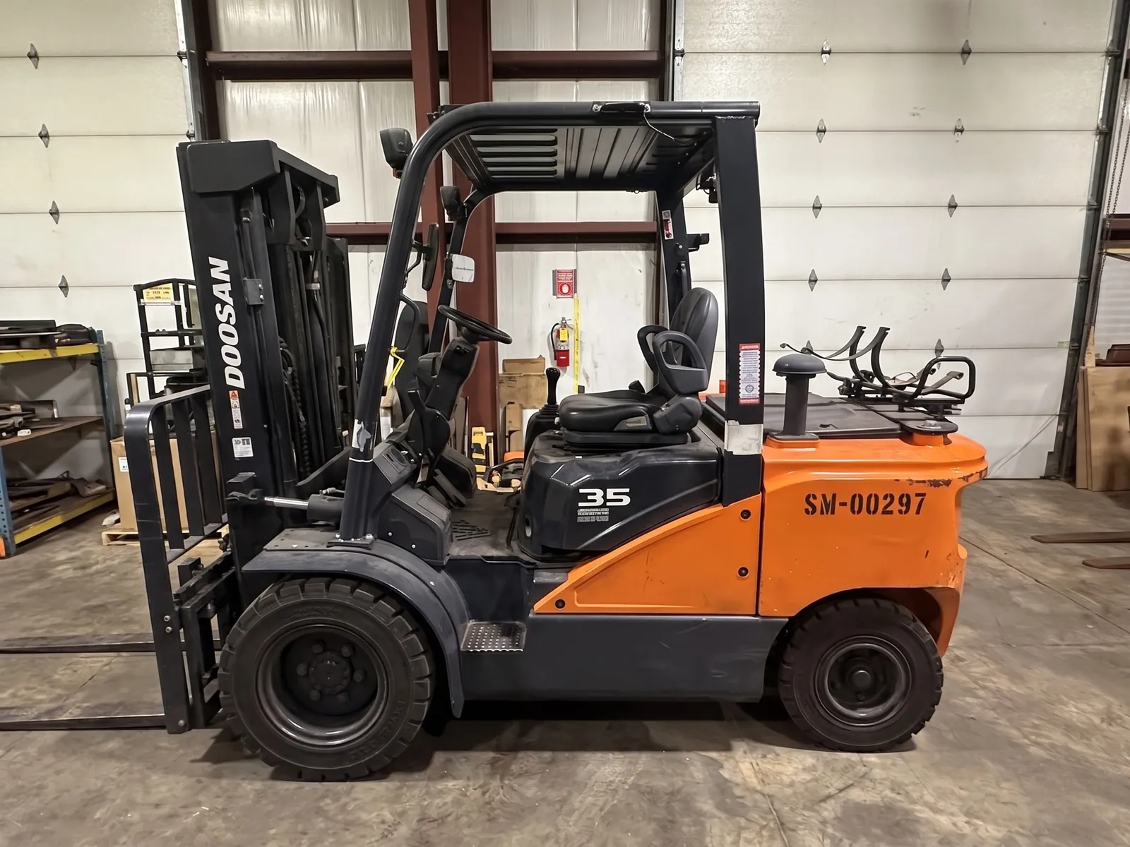 Used Doosan counterbalanced forklift available in Delaware